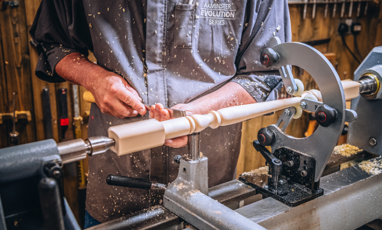 How to Keep Long Pieces Steady While Turning